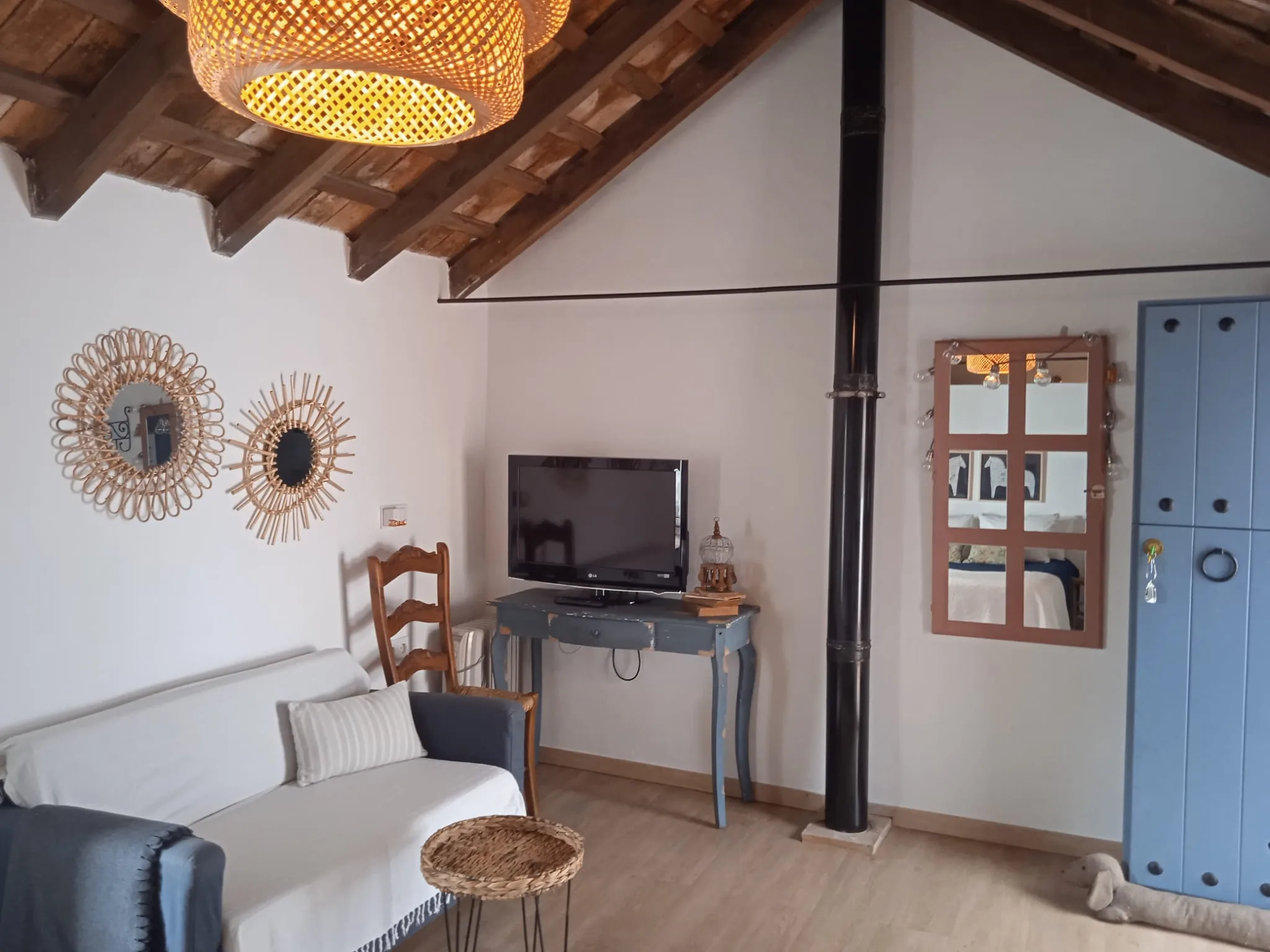 habitacion-2-casa-rural-bornos-la-puerta-azul-la-sierra-de-cadiz-6